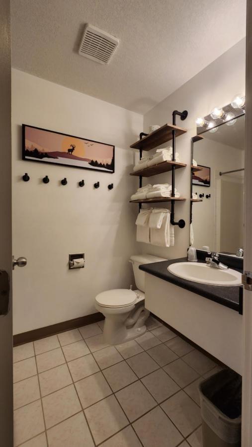 Mountain View Inn Canmore Ngoại thất bức ảnh